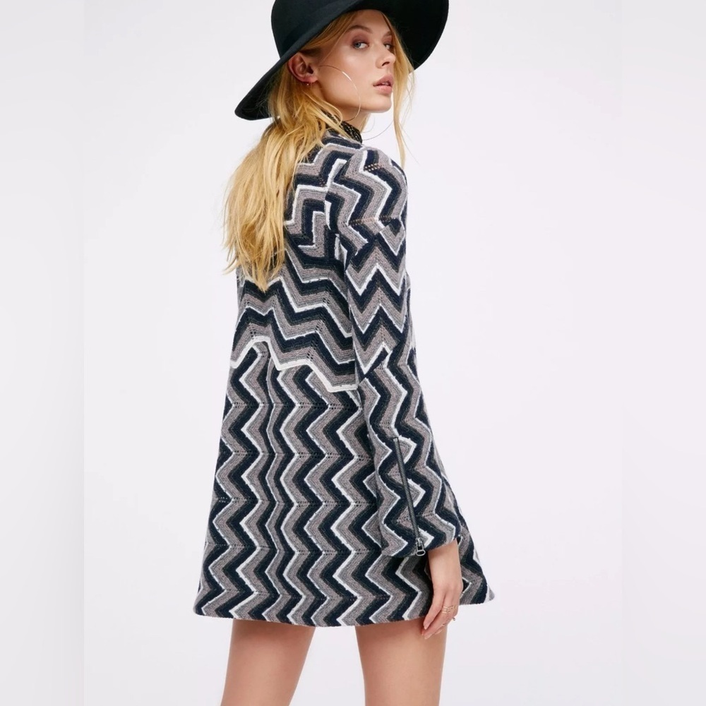 Free People Rhiannon Chevron Wool Blend Bell Sleeve Dress Size Medium